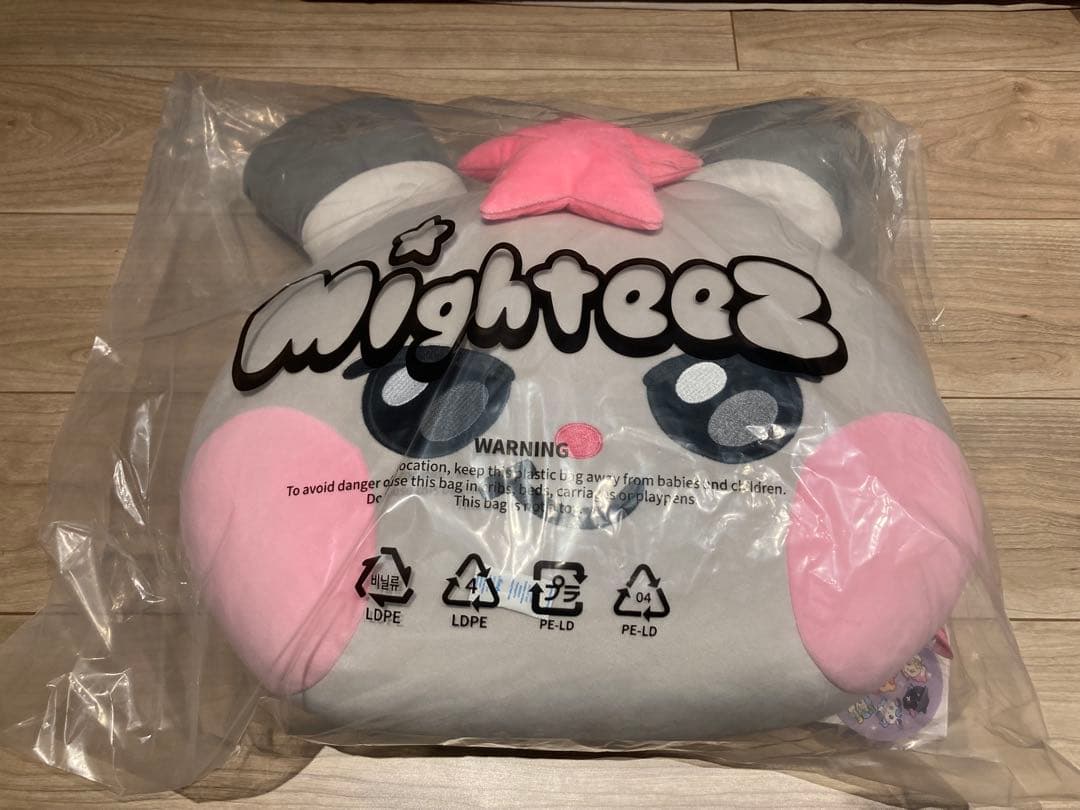 

[USED] ATEEZ Mighty Goods Face Cushion Seonghwa (No Trading Card)