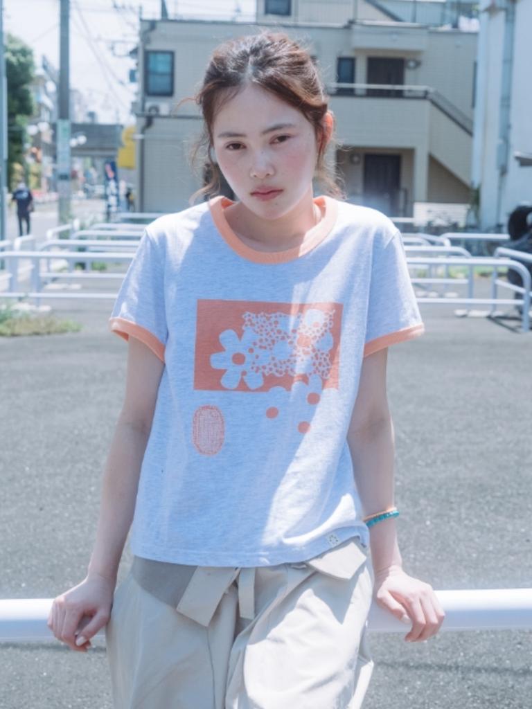 Loaegsyueol Kingyo Dot Ringer T-Shirt