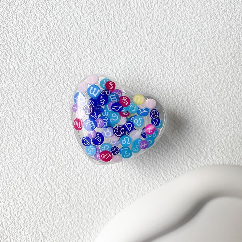 

Mobile Phone Airbag Holder Korean Ins Adhesive Back Sticker Expandable Desktop Drama Watching Tool Simple Color Heart