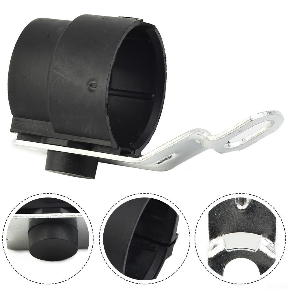 

Высококачественный кронштейн для прицепа. Практичный и надежный аксессуар. чёрный