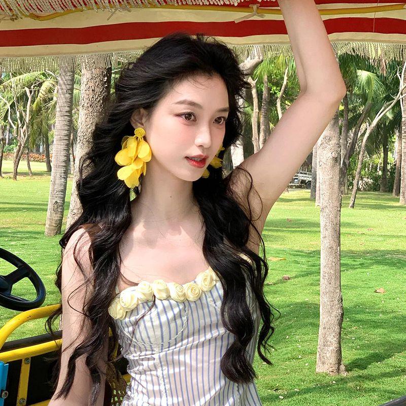 

Summer Seaside Atmosphere Yellow Petal Tassel Earrings Women Holiday Style Unique Beautiful Earrings Exquisite Earrings Bright yellow petals tassel pair