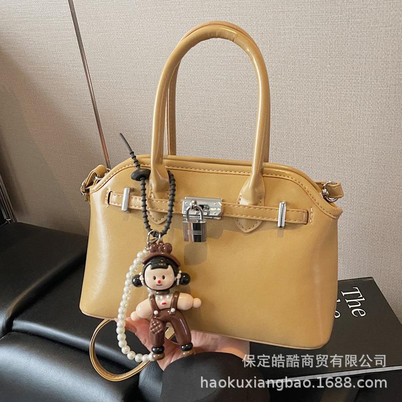 Tote bag women's large capacity 2025 new spring and summer casual messenger bag versatile fashion high sense portable commuter bag