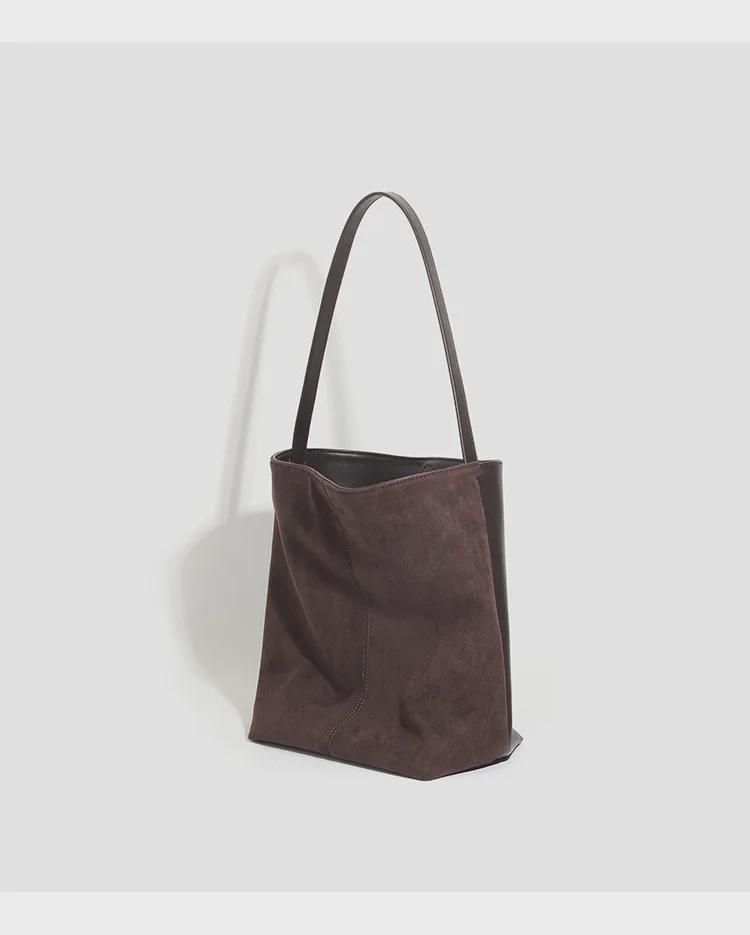 2024 Autumn/Winter High-End Matte Leather Women's Large Capacity Bucket Tote Bag - Versatile for Commuting