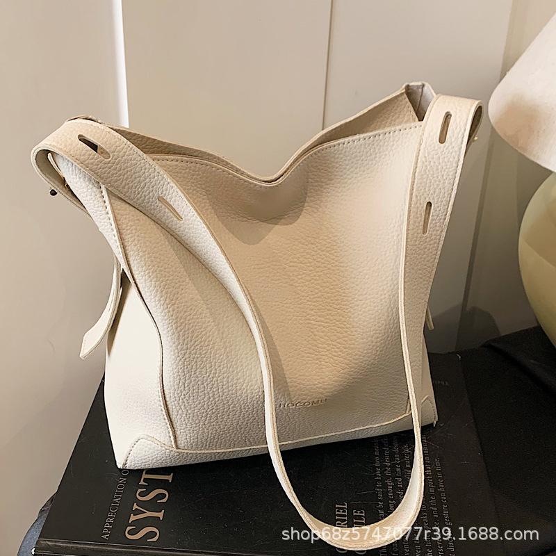 Niche design bucket bag 2025 new large-capacity commuter shoulder messenger women's bag fashion casual tote bag