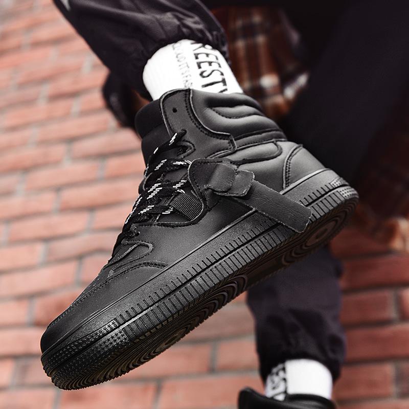 New Shoes for Men Leather Casual Shoes Fashion High Tops Flat Skateboard Shoes Youth Street Cool Lace-up Sneaker