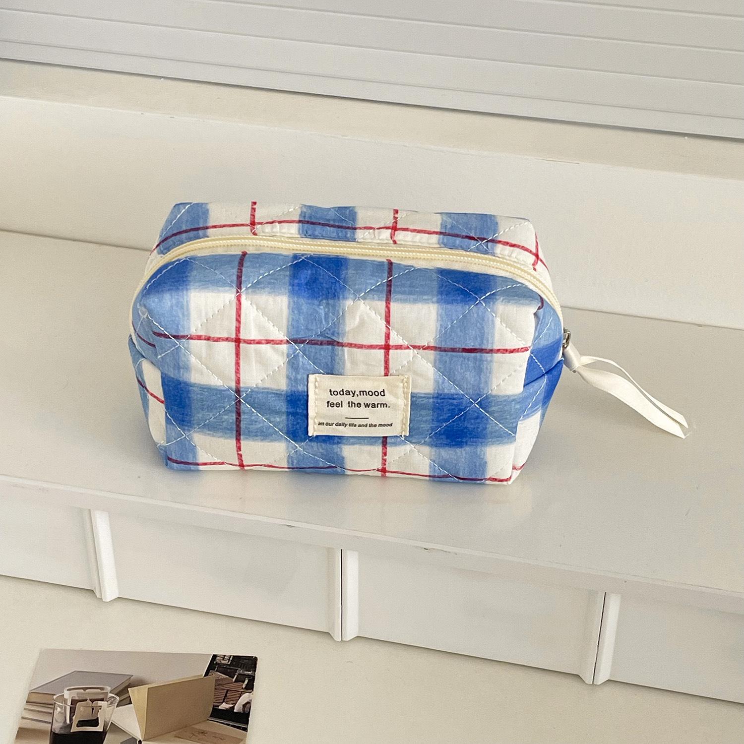 

Vintage Cosmetic Bag for Women Cute Plaid Clutch Female Travel Makeup Case Quilted Cotton Red Line and Blues Storage Pencil Case