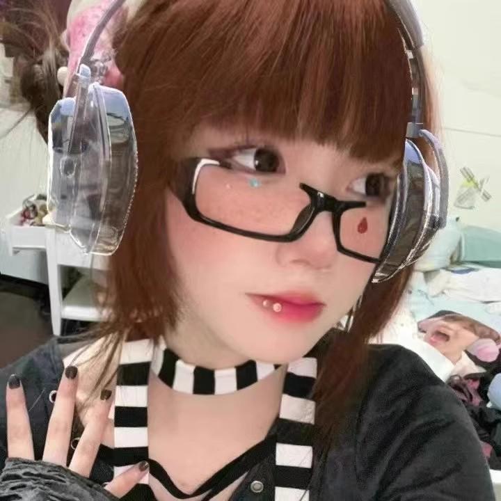Anime Half Frame Glasses Black Plastic Role-playing Eyeglasses Fashion Anti Blue Light Glasses Reading Cosplay Simple Eyewear