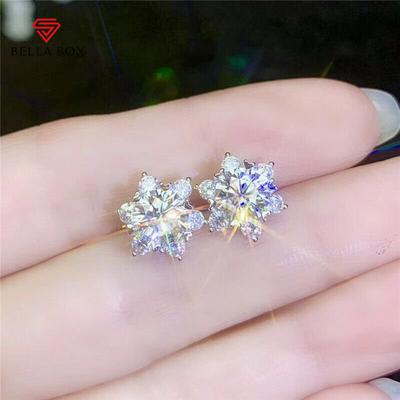 Eleganti Orecchini a Lobo da Donna a Forma di Fiore Zirconia Cubica Bianca Piena Accessori Abbaglianti Stile Semplice Gioielli Orecchini Femminili