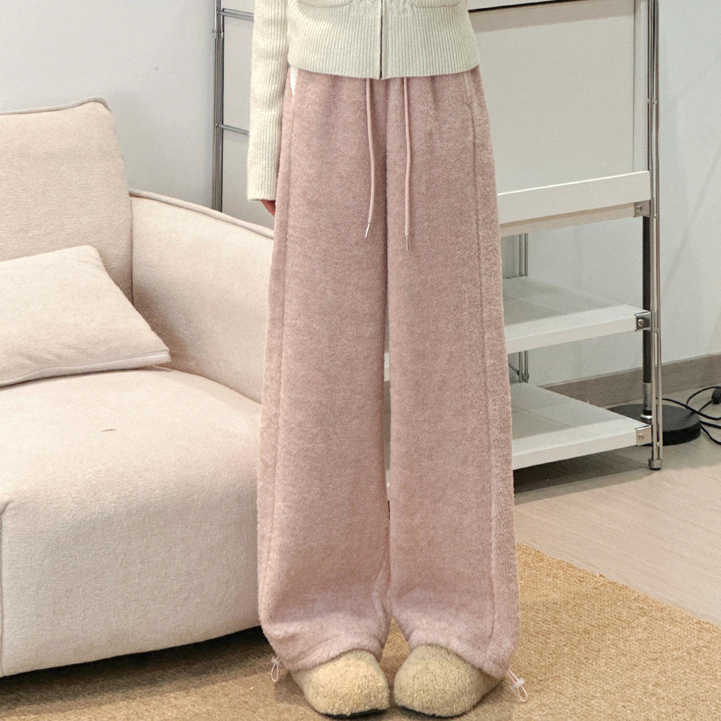 

Teddy Fleece Wide-Leg Women s Pants: High-Waisted, Loose, Straight-Leg Sweatpants for Autumn/Winter 2025. Small