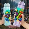 1 PZ Bottiglia d'Acqua Sportiva in Plastica Colorata 750ml con Stampa di Numeri Graffiti Sei Sette Tappo a Vite Anti-perdita con Cannuccia Pieghevole Adatta per Sport Ufficio Uso Domestico