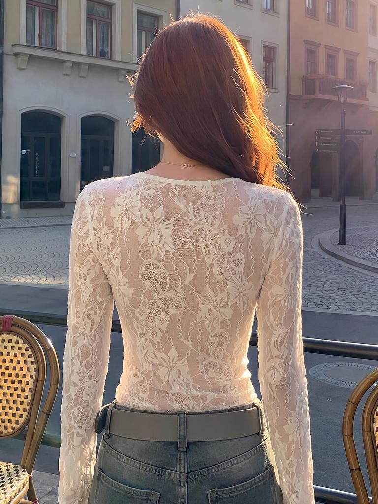 2025 Women's Self-Heating Lace Top: Autumn/Winter Brushed Lining, Plus Velvet, Embossed Inner Layer