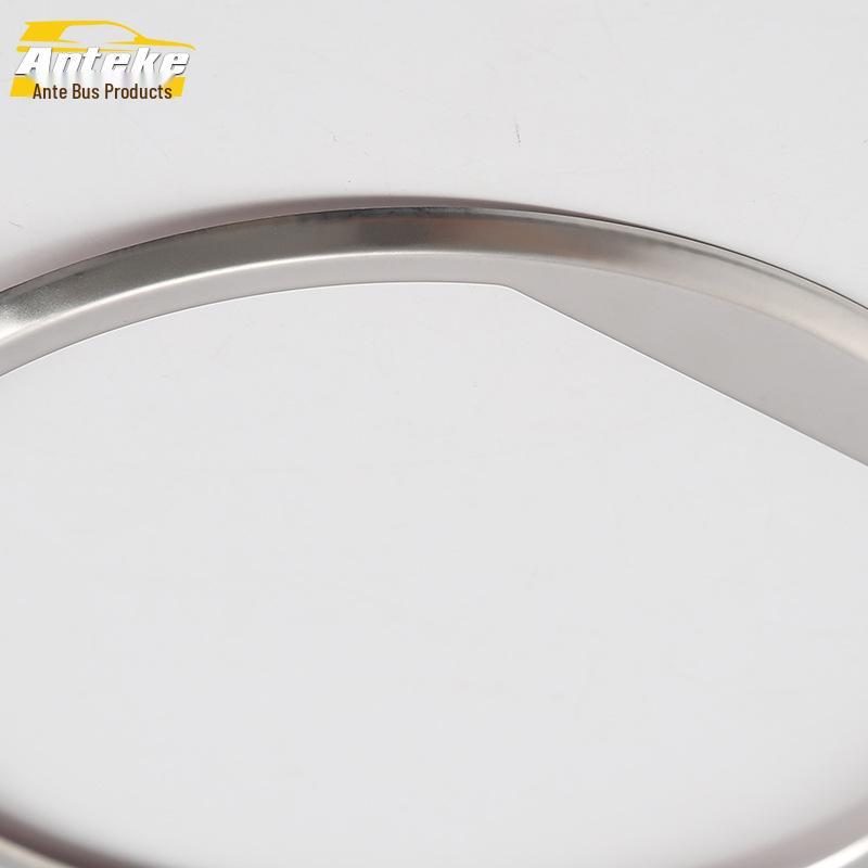 Compatible with 18 Song car audio models, this bright ring decorative frame and stainless steel speaker cover adds flair to your car's speakers.