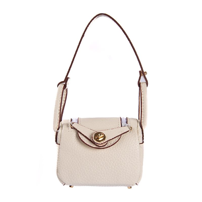 Dames Mini Mode Tas: Schattige Oortelefoon Auto Sleutelhanger & Rode Envelop Hanger