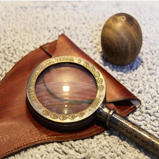 Brass Magnifying Glass, Maritime Style Magnifying Glass, Vintage Décor Magnifying Glass, Brass Finish Magnifier.