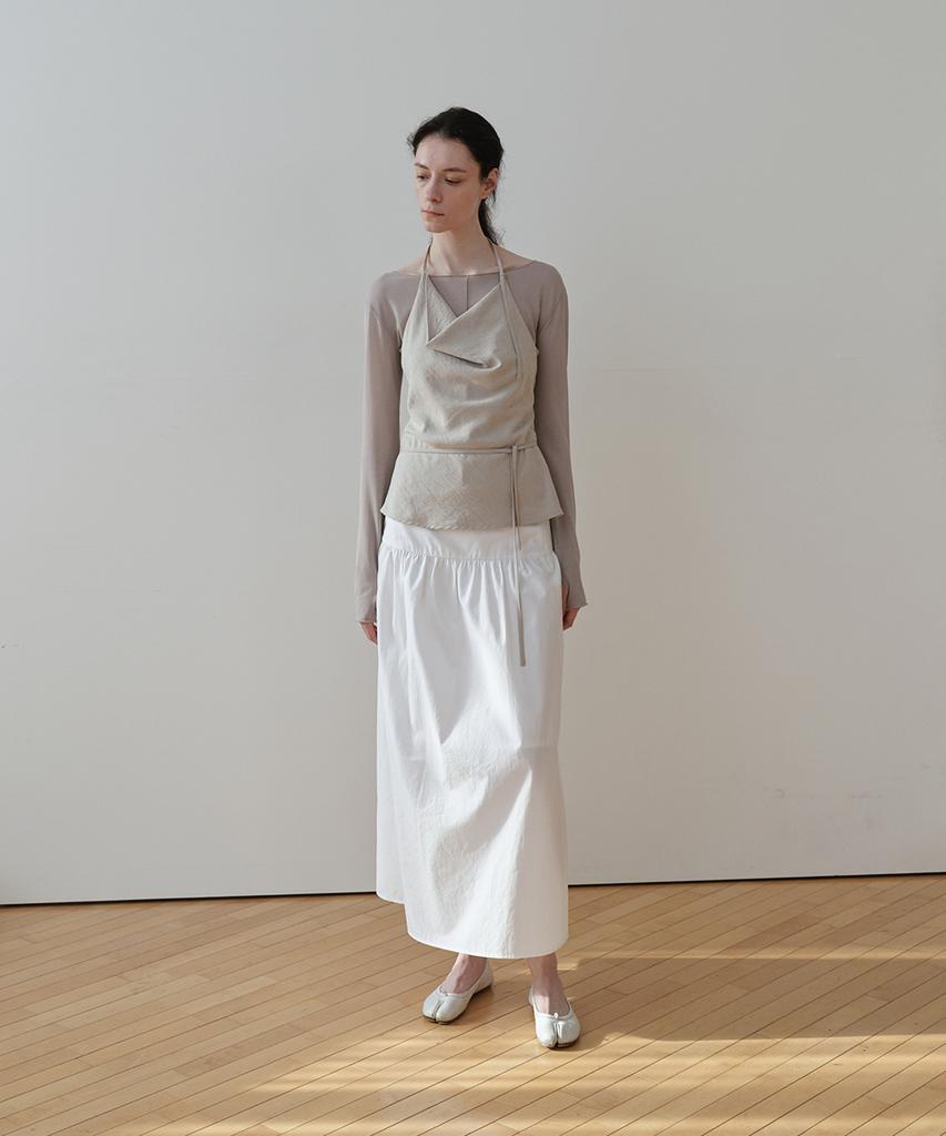 Loutaideu Strap Drape Halter Top [Beige]