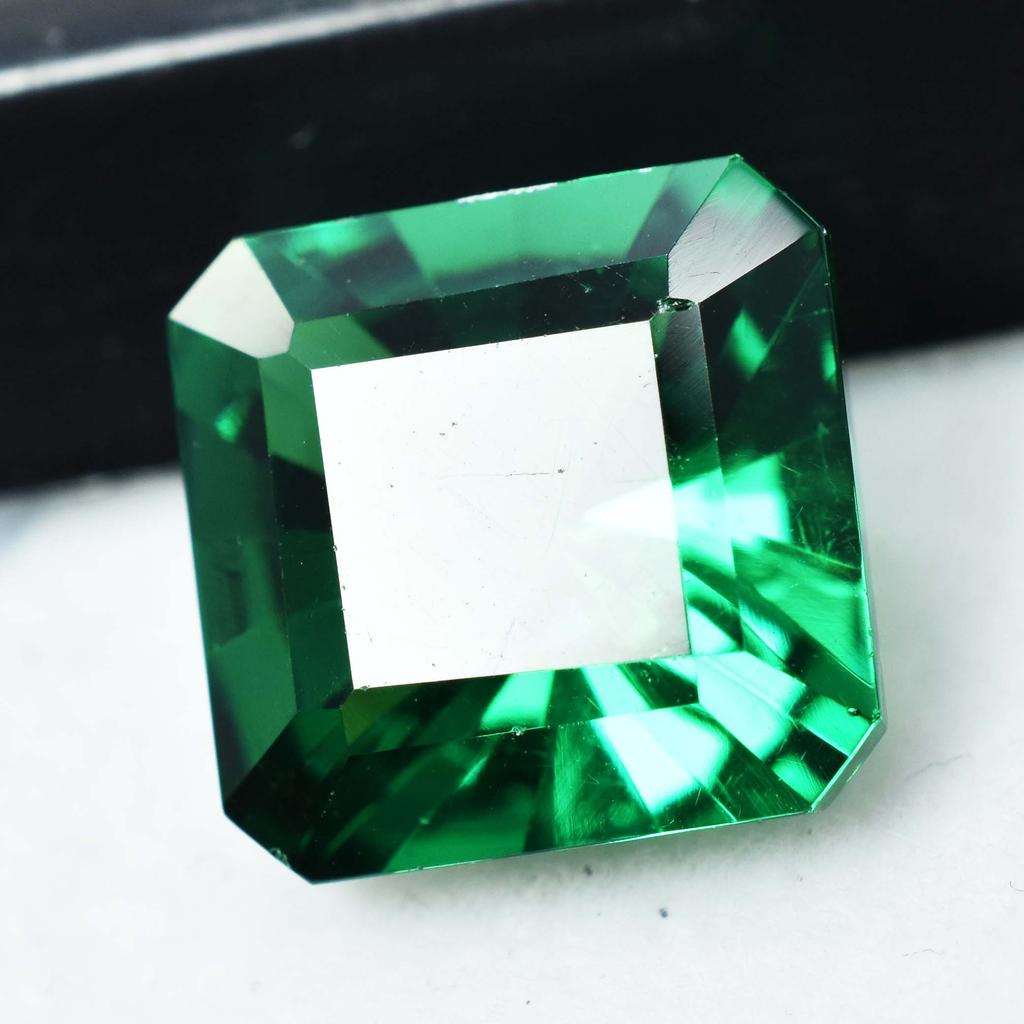 9.20 Ct Natural Loose Gemstone Stunning Quality Garnet Green Square