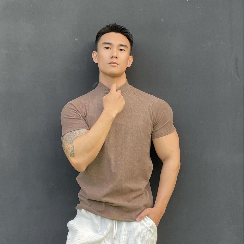 Men’s Autumn Winter Velvet Fitness Sports T-shirt Casual Short Sleeve High Collar Running Top