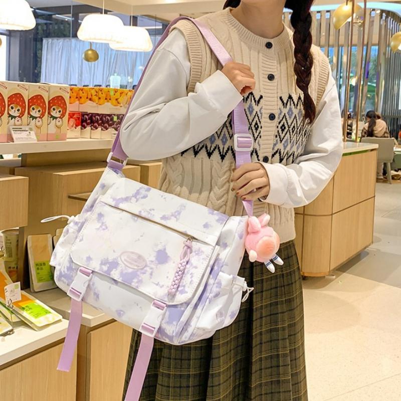 Fashionable and Trendy Canvas Color Blocked New Mailman Bag, Large Capacity Campus Student Trendy Work Commuting Crossbody Bag