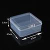 Boîte de rangement carrée en plastique transparent avec couvercle pour petites pièces, perles et bijoux.