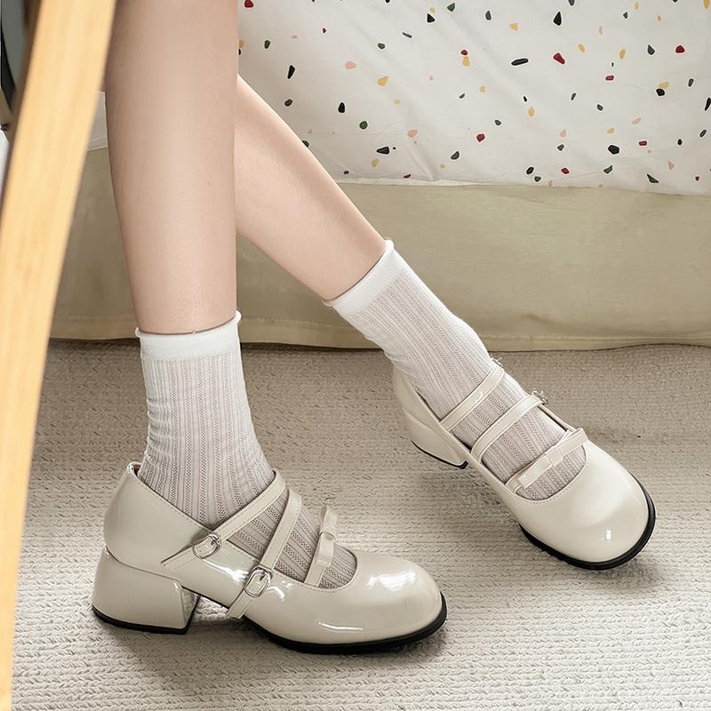 

Элегантные женские туфли Мэри Джейн на толстом каблуке с квадратным носком и двумя ремешками на щиколотке. Женские туфли-лодочки из лакированной кожи на высоком каблуке для вечеринок. 35 бежевый