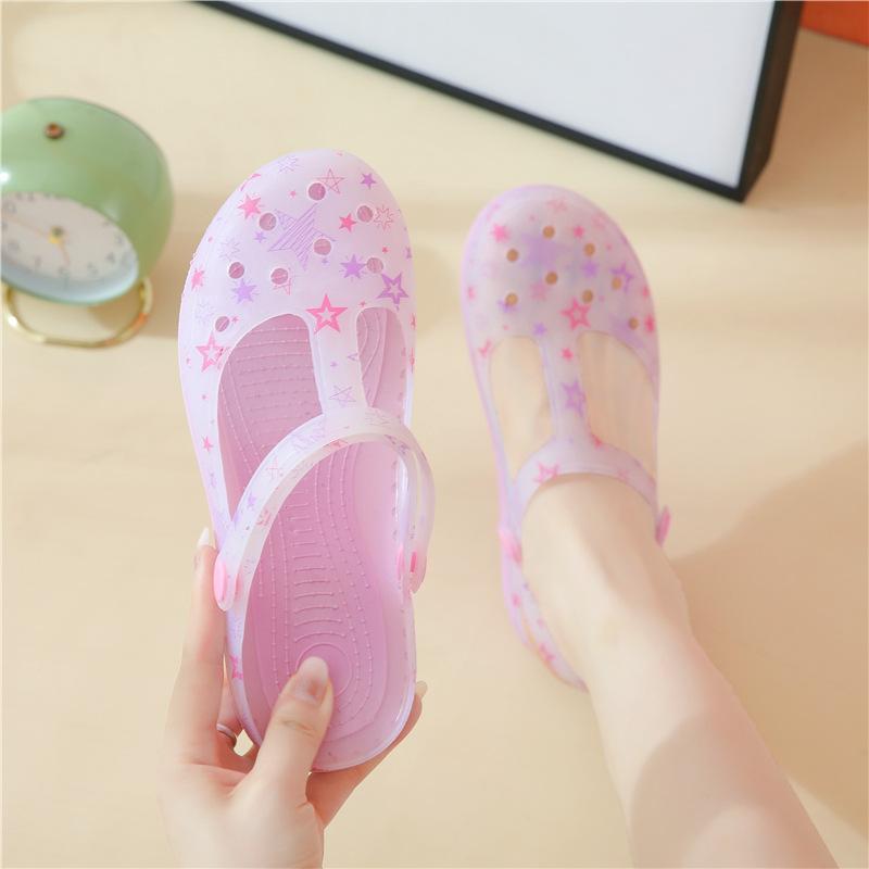 Fashion 2025 Lightweight and Anti Slip Summer Hole Shoes for Women Flat Bottom Cool Outdoor Baotou Large Size Jelly Beach Shoes