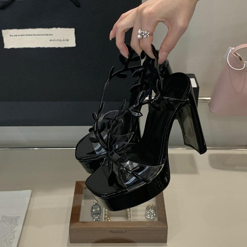 Fashion High Heels 2025 New Style Sexy Socialite Catwalk Leaf And Toe Exposed Woman Thick-Heeled Waterproof Platform Fashion Sandals