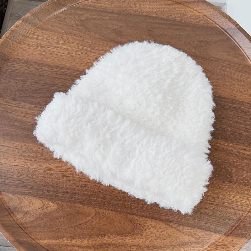 Recommended Soft Temperament Plush Wool Hat Women's Winter Warm White Cold Hat Knitted Hat Tide
