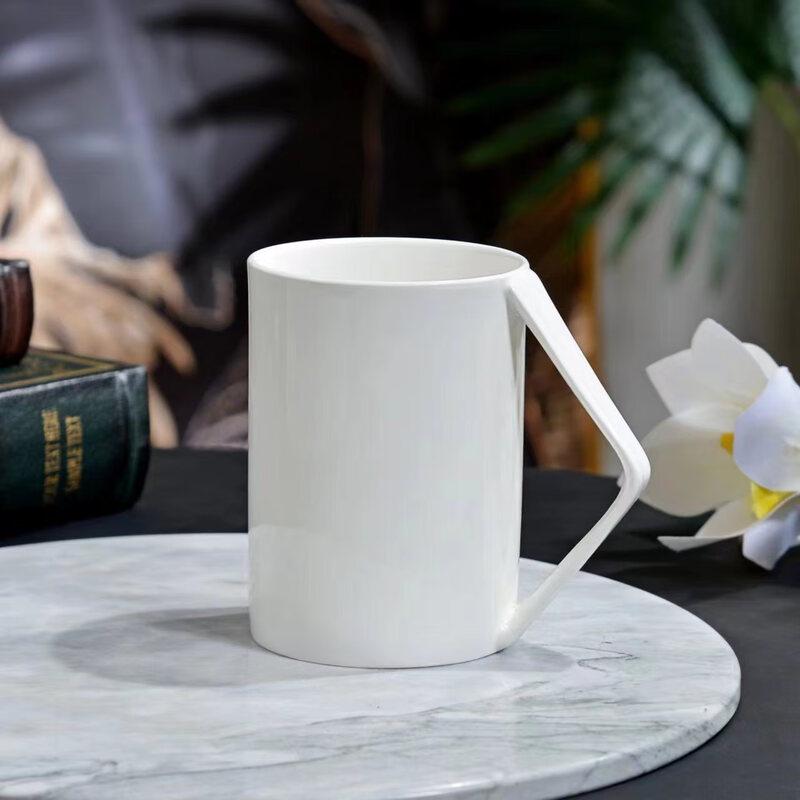 

Tang Qin Hao Yi V-Handle Bone China Mug