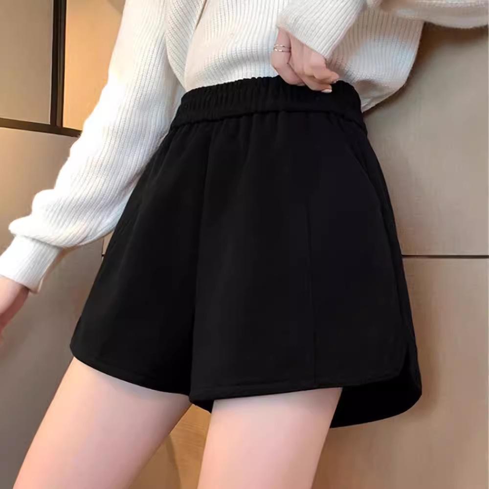 2024 Women's Woolen A-line Wide Leg Booty Shorts: Elastic Waist Casual Outerwear for Autumn & Winter
