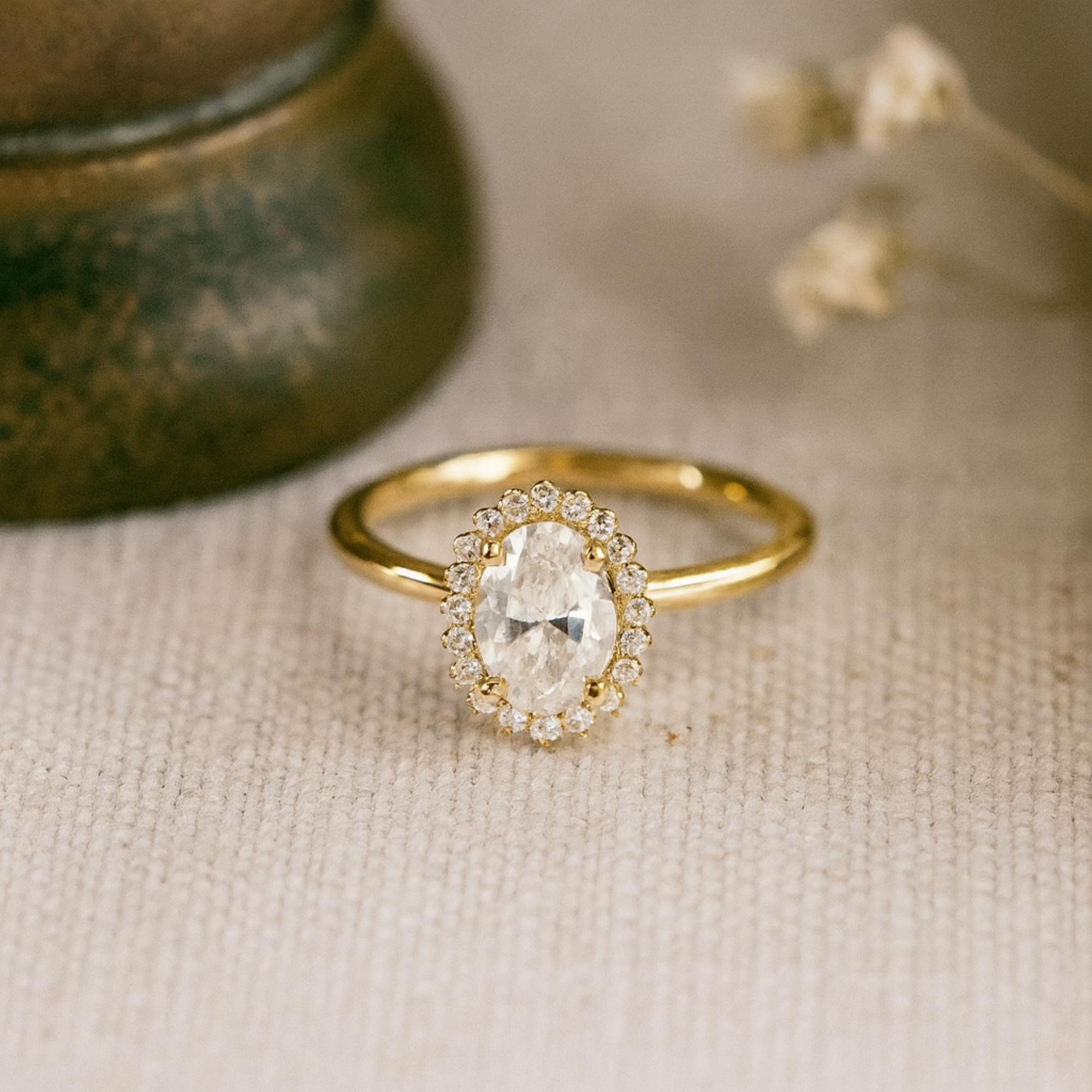 

Кольцо-гало с кубическим цирконием овальной огранки для женщин | Позолоченное серебро 925 пробы | Подарок на свадьбу, помолвку, годовщину Q розовый