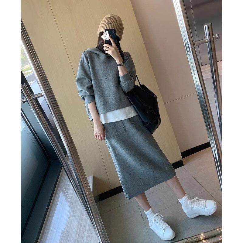 Women's Loose Fit Two-piece Skirt Suit Long Sleeve Cropped Hoodie High Waist Midi Skirt Solid Casual Matching Outfit Set
