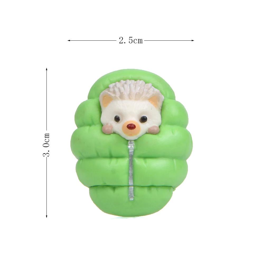 Mini Hedgehog in Sleeping Bag Ornament Miniature Figurines Gift Toy for Kids Children Baby Room Desk Garden Home Decoration