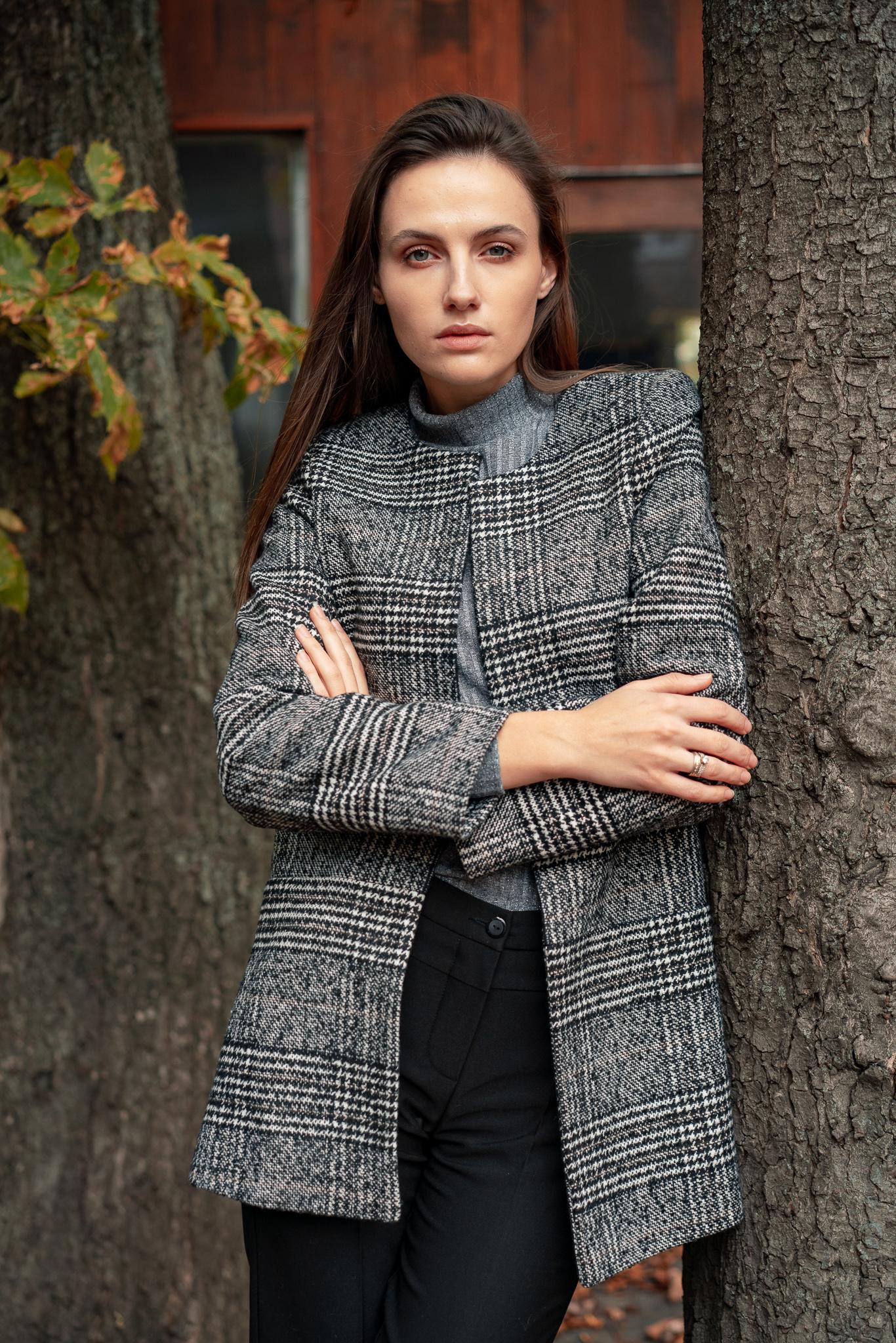 

Теплий кардиган у клітку 44 сірий