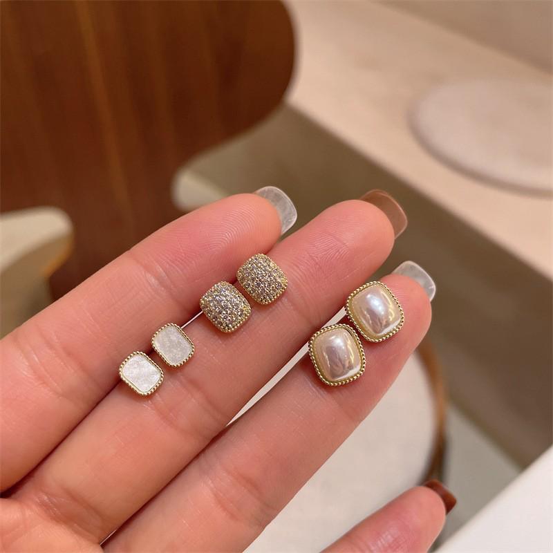 Boucles d'oreilles élégantes à strass géométriques – Ensemble Influenceur Design Coréen