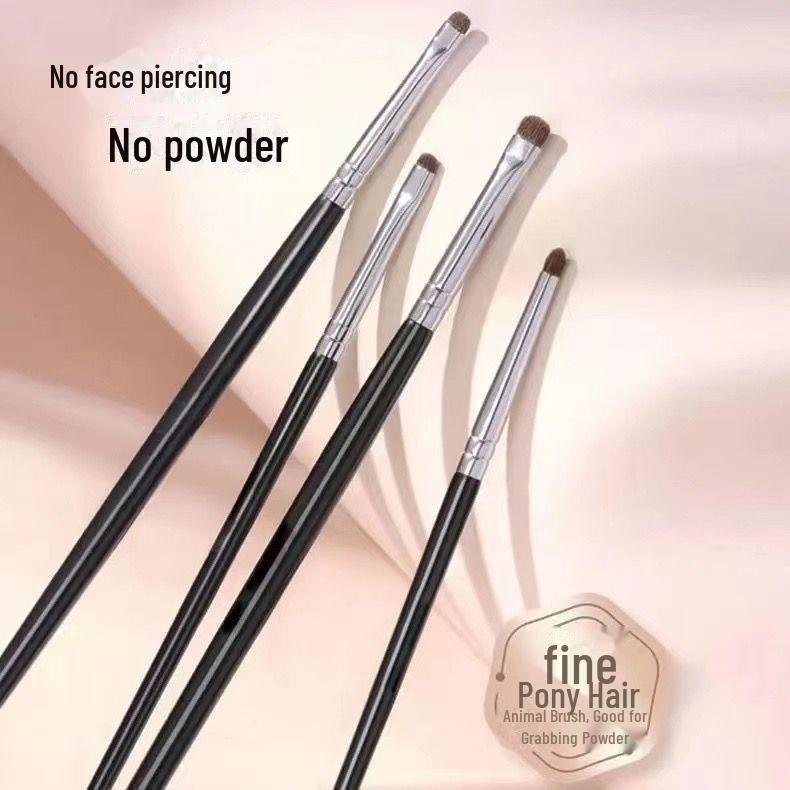 4 Small Cone-shaped Eye Makeup Detail Brushes Perfect for Brightening Eye Shadow, Concealing Eye Bags, Applying Eyeliner, and Blending Eyeshadow.