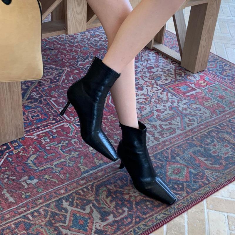 Francouzské malé holé boty na vysokém čtvercovém podpatku, boty pro dámskou podzimní a zimní novou Xiaoxiangfeng tenkou krátkou obuv, tenký podpatek Marti