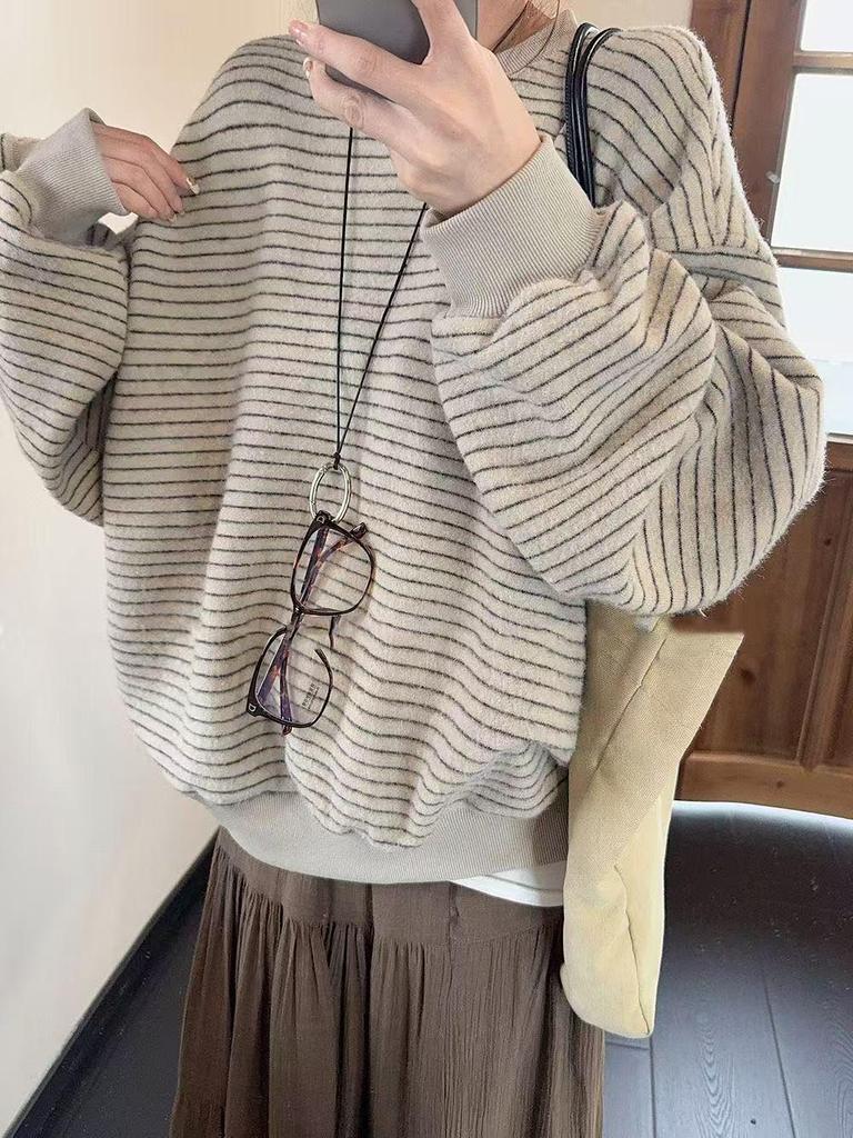 Women's 2025 Autumn Retro Striped Crew Neck Sweatshirt – Korean Style Loose Fit Trend