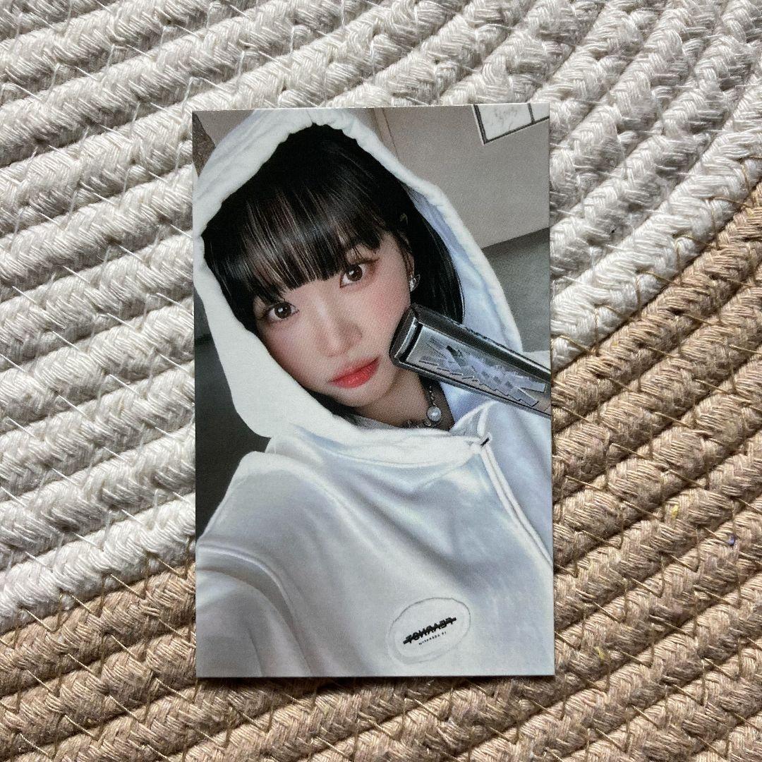

[USED] LESSERAFIM FEARNADA FC Bonus Chaewon Trading Card