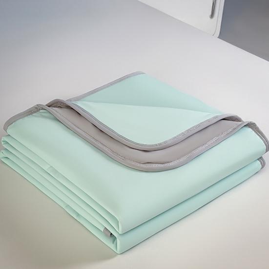 Cooling Summer Quilt Non-Sticky Air Condition Comforter Breathable Cooling Comforter for Night Sweats And Hot Sleepers