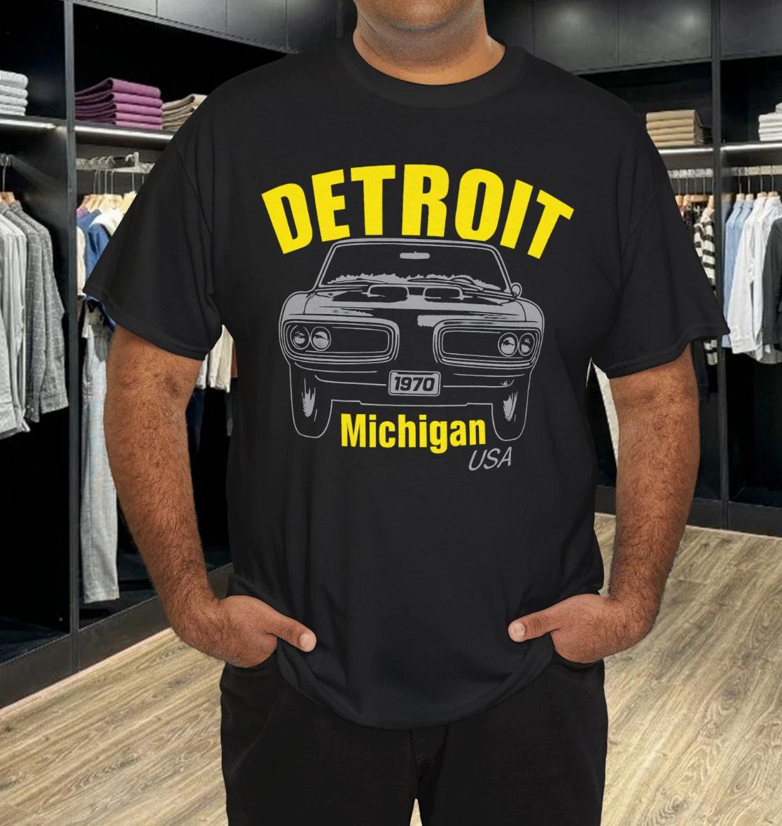 Men s and Women s T-shirts Mopar Detroit 1970 Coronet Super Bee T-Shirt L