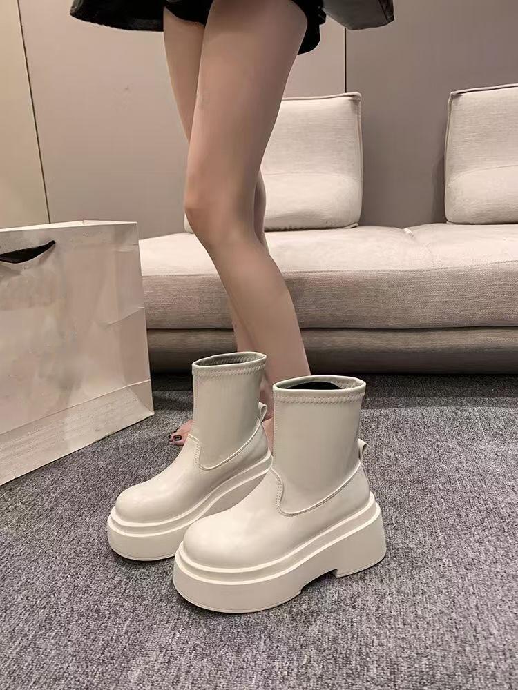 Foreign Thick-soled Martin Boots Korean Version of Fashion Boots 2025 New Autumn and Winter Fashion Versatile Small Slim Short Boots Women