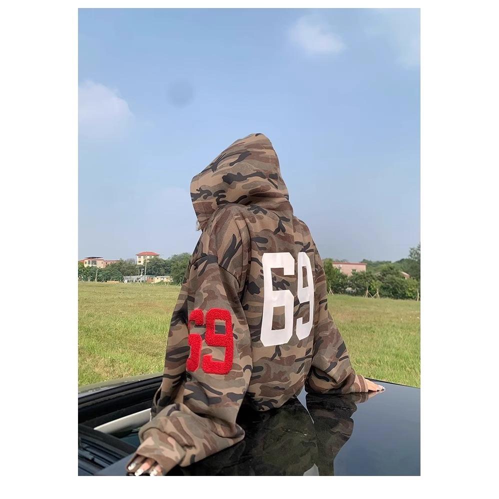Unisex Trendy Punk Camouflage Embroidered Hooded Sweatshirt for Autumn/Winter - Cool Loose-Fit Versatile Jacket.