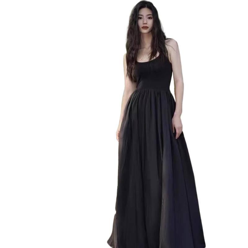 French Retro Black Slimming Waist-Defining Long Beach Dress for Thailand Travel & Sanya Seaside Vacation
