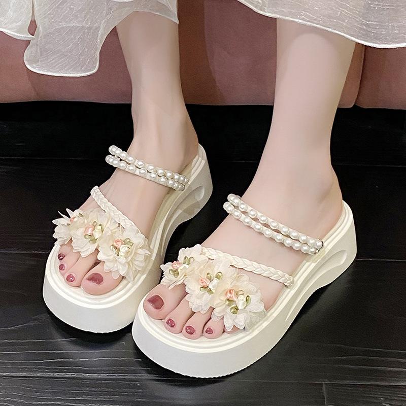 2025 new fairy style pearl slippers female summer wear sweet thick-soled flowers with skirts sandals two wear sandals