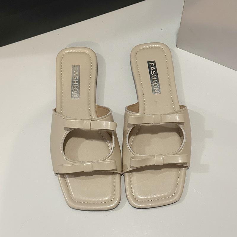 

Girls heart bow hollow flat-bottomed slippers women s outer wear 2025 summer new square head beach slippers 40 абрикосовий