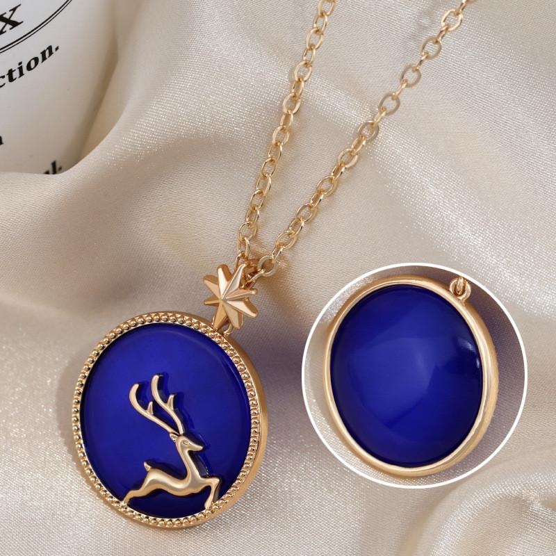 

Reindeer Themed Contemporary Necklace In Stylish Snake Chain Design Ideal For Fashion Lovers Elk Gold Blue