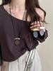 Vintage Ovales Hölzernes Y2K Anhänger Halskette für Damen Minimalistischer Mattes Metall Block Verstellbare Leder Kordel Pullover Kette Schmuck