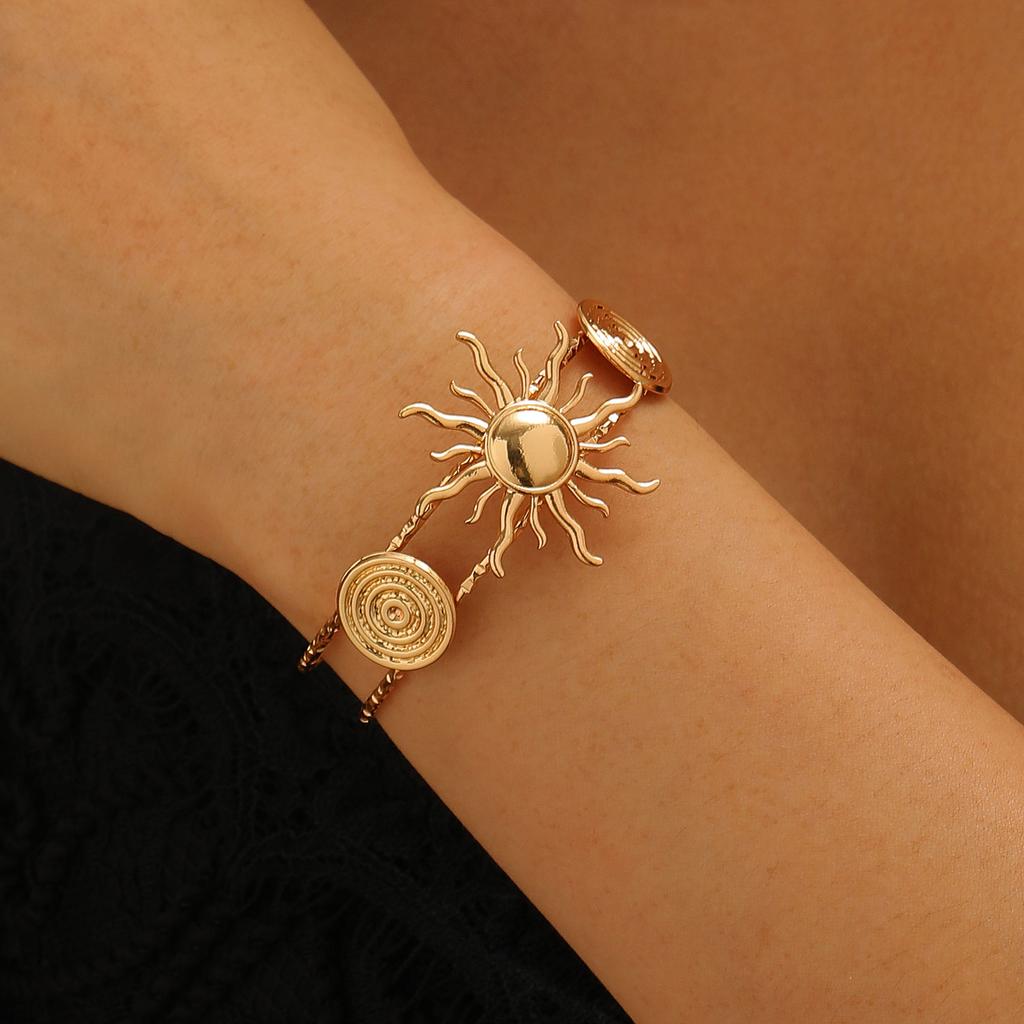 Bohemia Sun Flowers Round Vortex Opening Bracelets for Women Ladies Vintage Double Layer Hollow Bangles Vacation Jewelry Gifts
