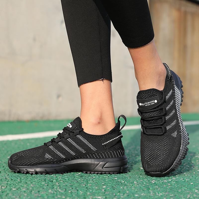 Women Sneakers Breathable Running Shoes Outdoor Versatile Training Lightweight Classic Fashionable Mesh Design Vulcanized Shoes