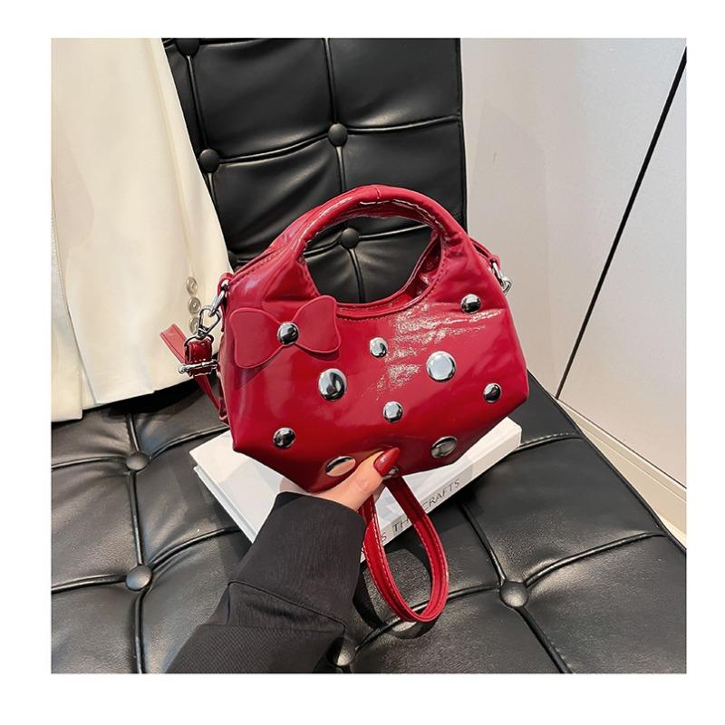 

Женская сумка на одно плечо подмышку новая нишевая универсальная сумка-ведро кроссбоди большой вместимости с ощущением высокого класса красный